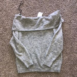 NWT H&M Gray off the shoulder sweater M